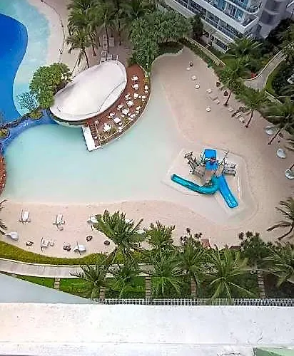 Casa Crisav Staycation Place @ Azure Hotel 5*