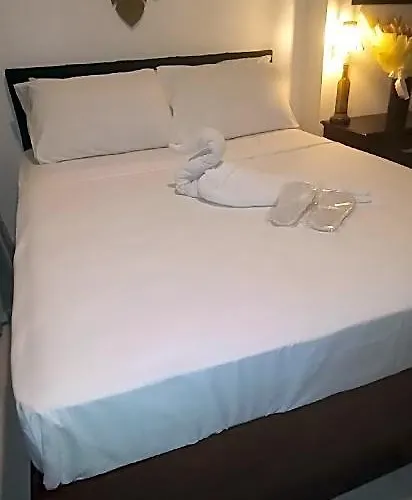 Hotel Casa Crisav Staycation Place @ Azure 5*