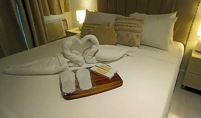 Casa Crisav Staycation Place @ Azure